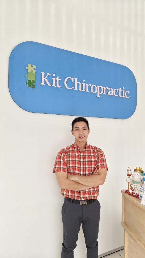 Professional chiropractor Kit from Kit Chiropractic providing personalized spinal adjustment and care. Discover expert chiropractic services for pain relief, improved mobility, and overall wellness with Kit in Glenmarie, Shah Alam.